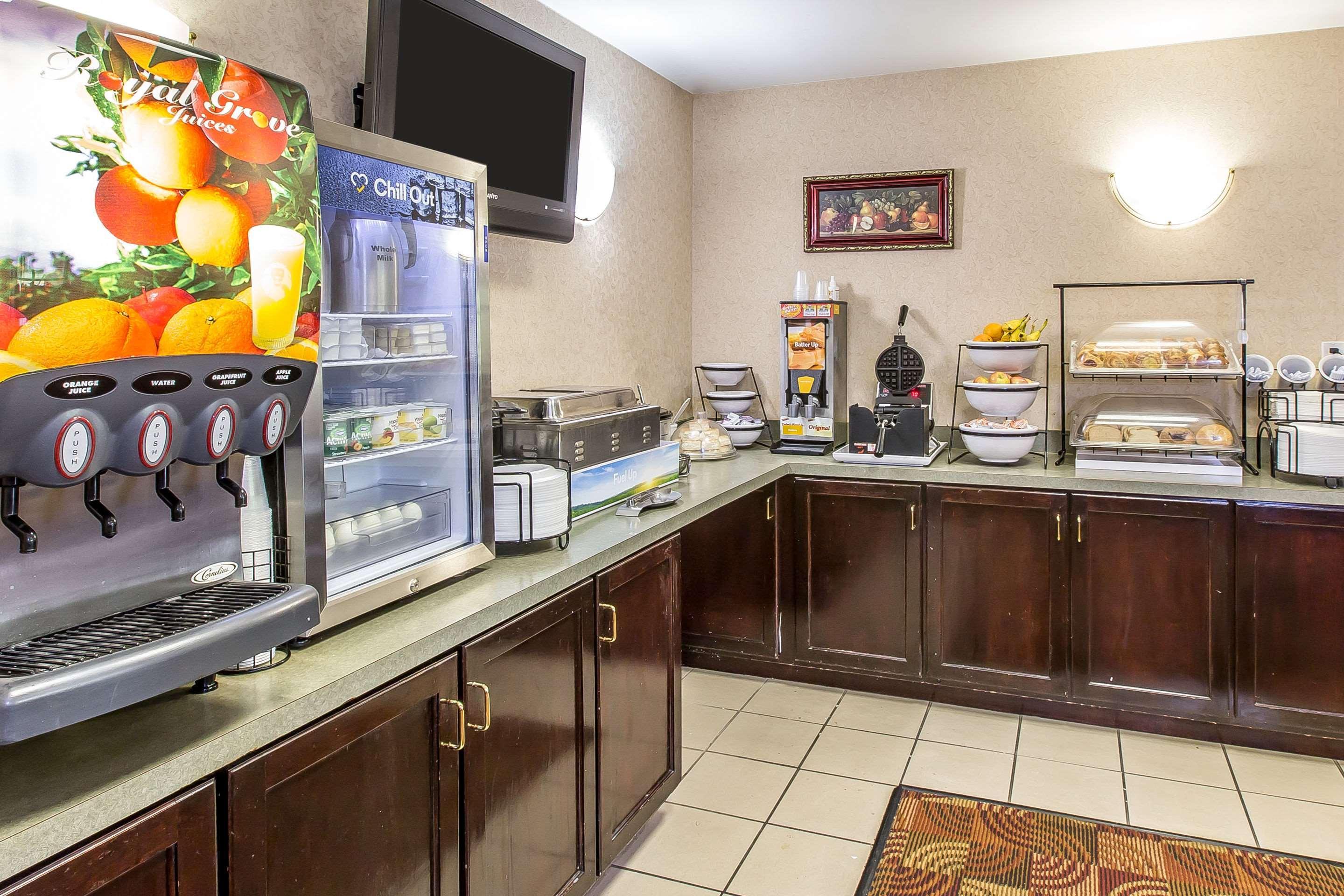 Quality Inn & Suites Montgomery East Carmichael Rd Εξωτερικό φωτογραφία