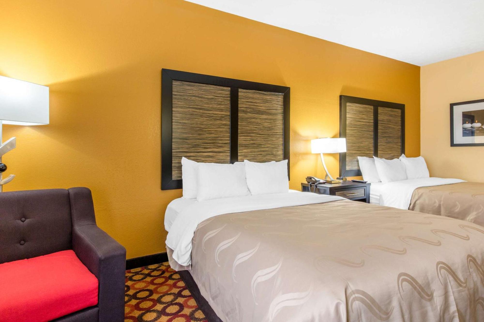 Quality Inn & Suites Montgomery East Carmichael Rd Εξωτερικό φωτογραφία