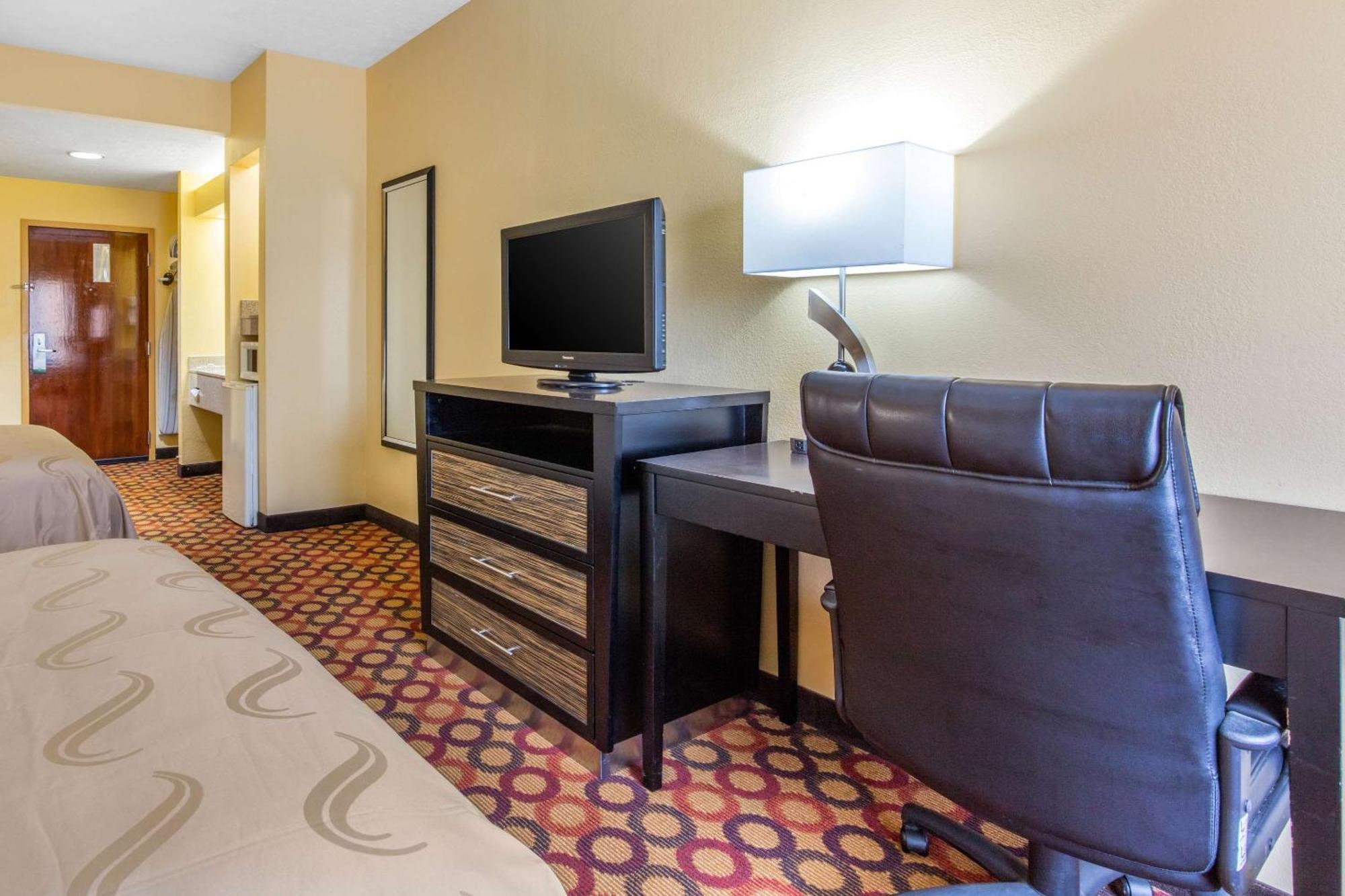 Quality Inn & Suites Montgomery East Carmichael Rd Εξωτερικό φωτογραφία