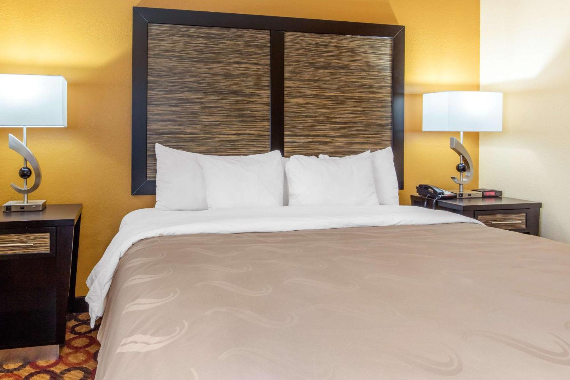Quality Inn & Suites Montgomery East Carmichael Rd Εξωτερικό φωτογραφία