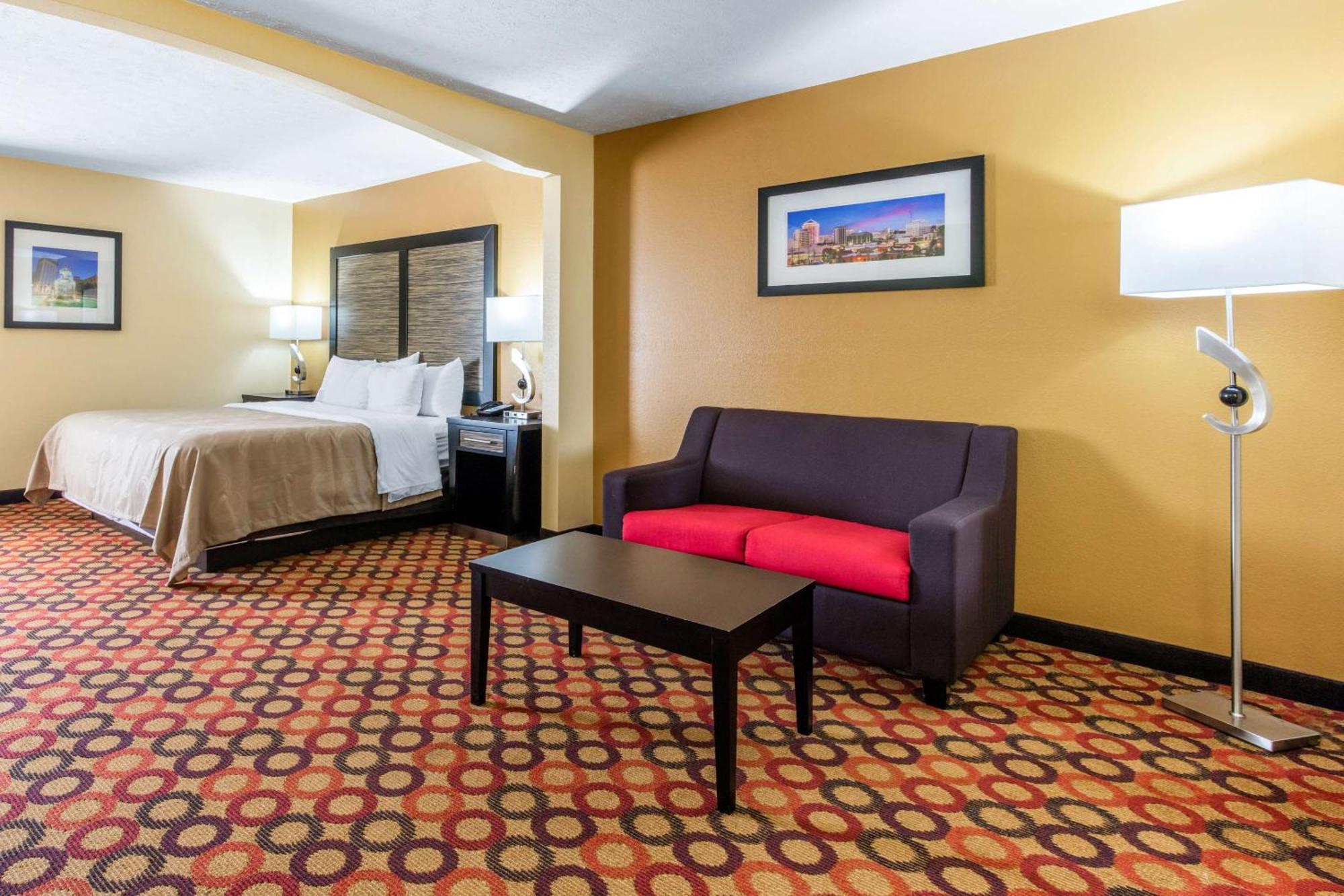 Quality Inn & Suites Montgomery East Carmichael Rd Εξωτερικό φωτογραφία