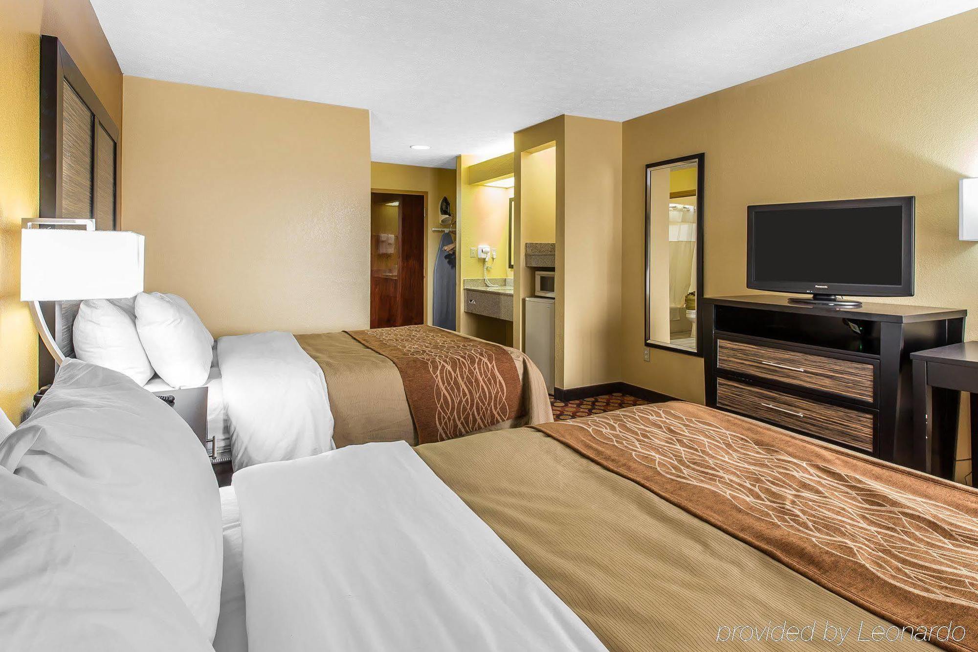Quality Inn & Suites Montgomery East Carmichael Rd Εξωτερικό φωτογραφία