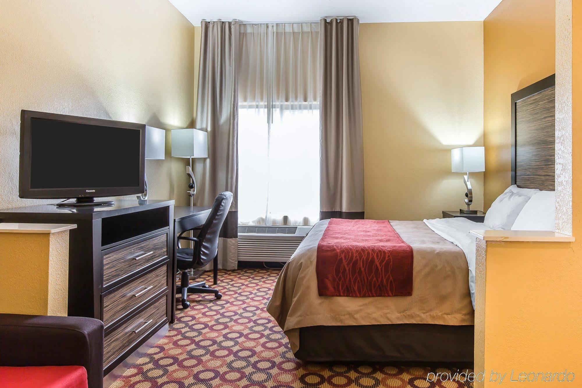 Quality Inn & Suites Montgomery East Carmichael Rd Εξωτερικό φωτογραφία